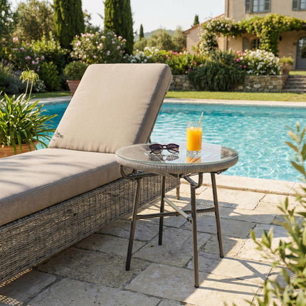 Rattan Side Table, Round Outdoor Coffee Table, with Round PE Rattan and Tempered Glass Tabletop, Light Grey
