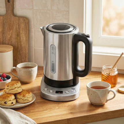 Electric Kettle, 1.7L, Fast Boil, 3kW Water Kettle with UK Strix Thermostat, Keep Warm Function, LCD Base, Silver Tone
